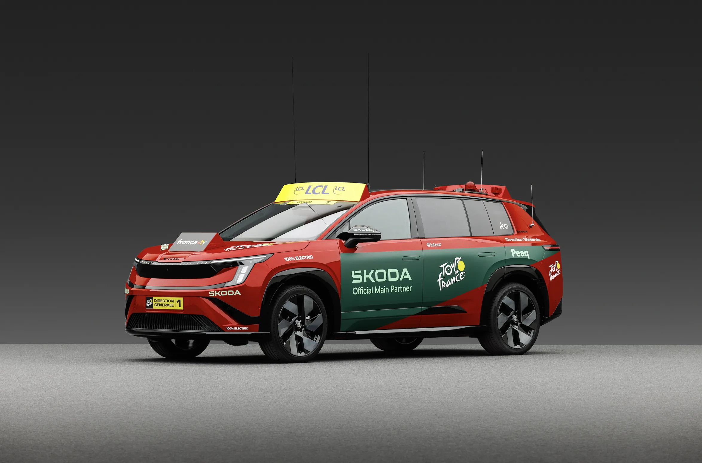 Škoda Peaq Takes Over as Tour de France Race Director's Car for the First Time