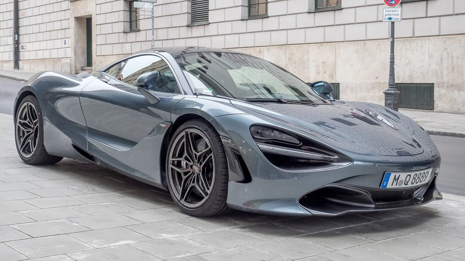 McLaren 720S: Friday's Cardle of the Day Is a Supercar Worth Every Skipped Clue