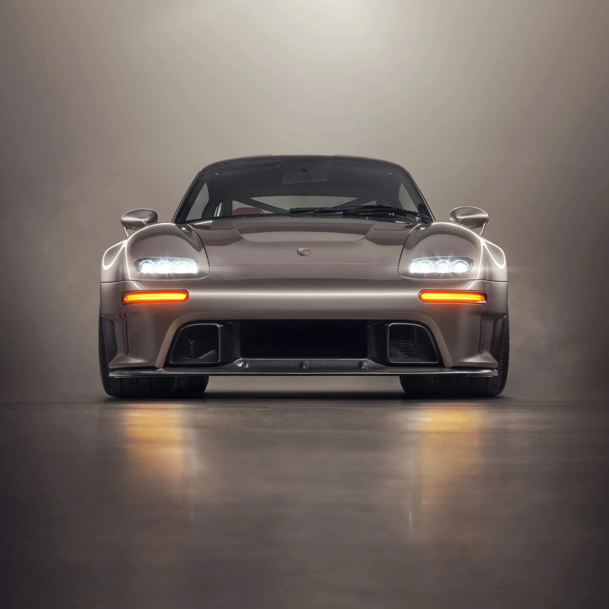 Gunther Werks F-26 Brings 1067bhp Air-Cooled 911 Slantnose to Goodwood Hill