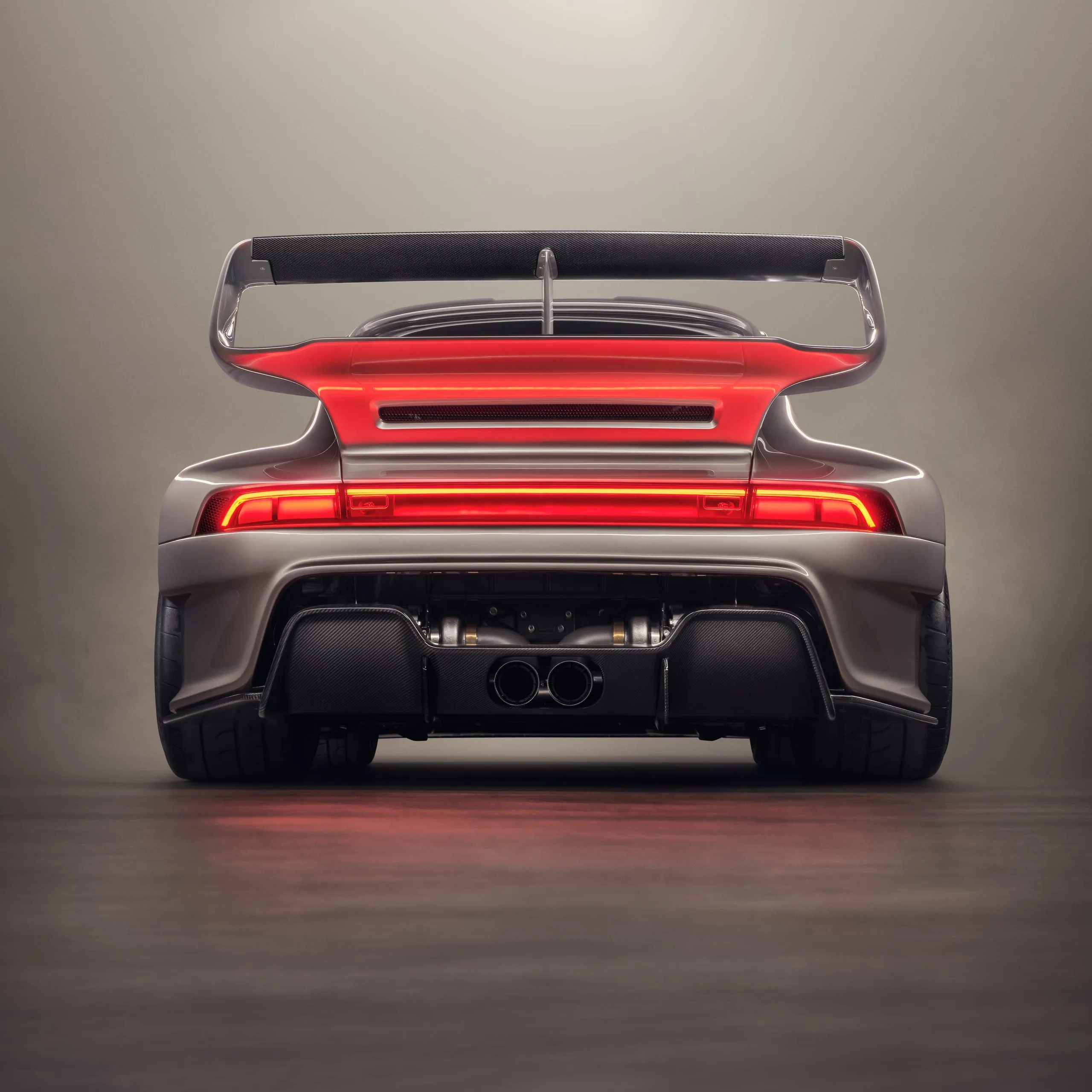 Gunther Werks F-26 Brings 1067bhp Air-Cooled 911 Slantnose to Goodwood Hill