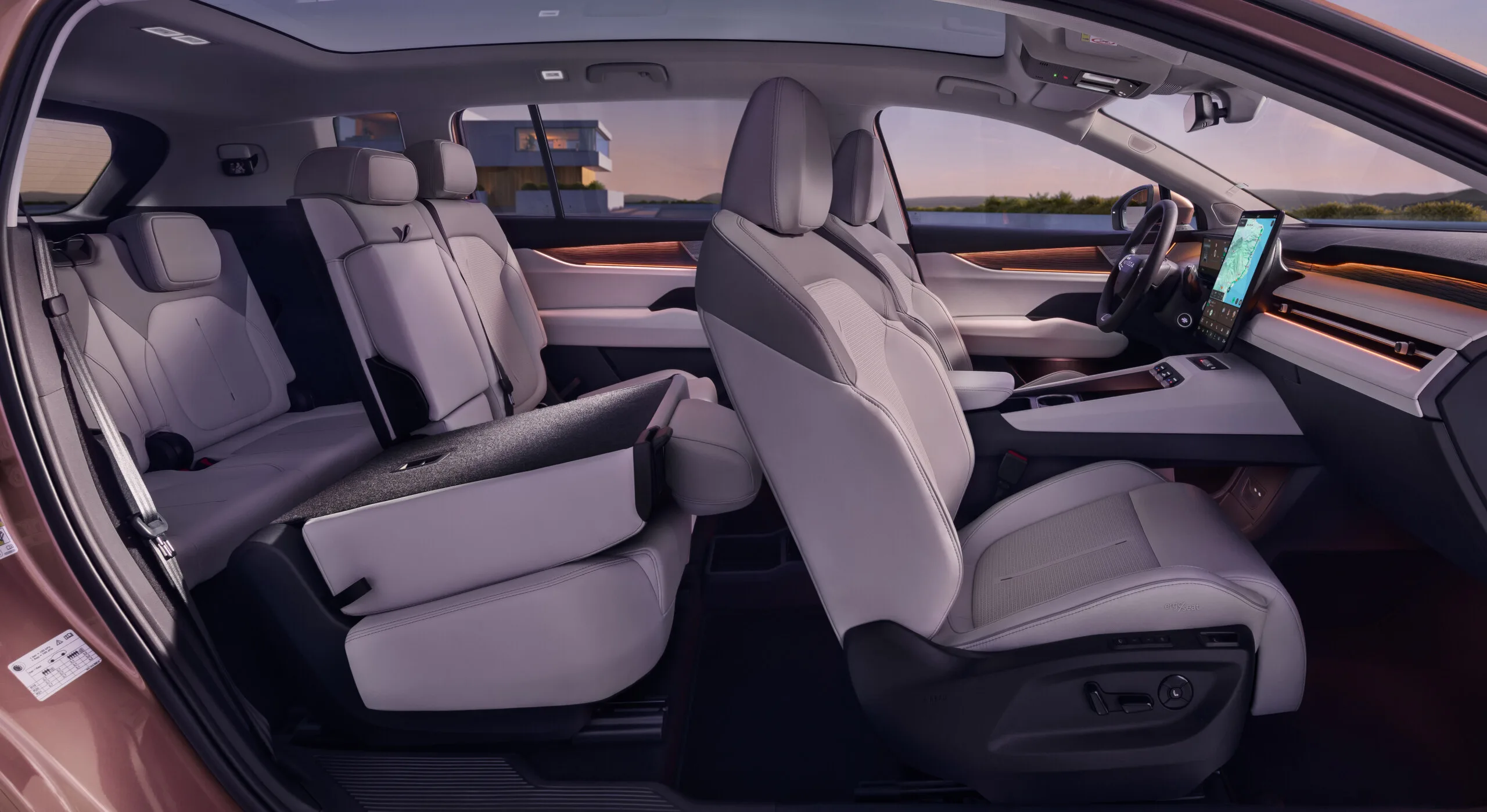 Škoda Peaq Electric SUV Prioritises Interior Comfort With Lounge-Style Cabin