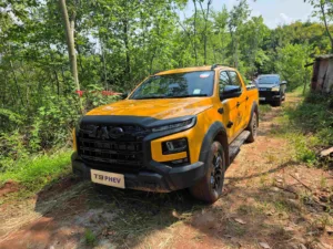 JAC T9 PHEV First Off-Road Drive - In China
