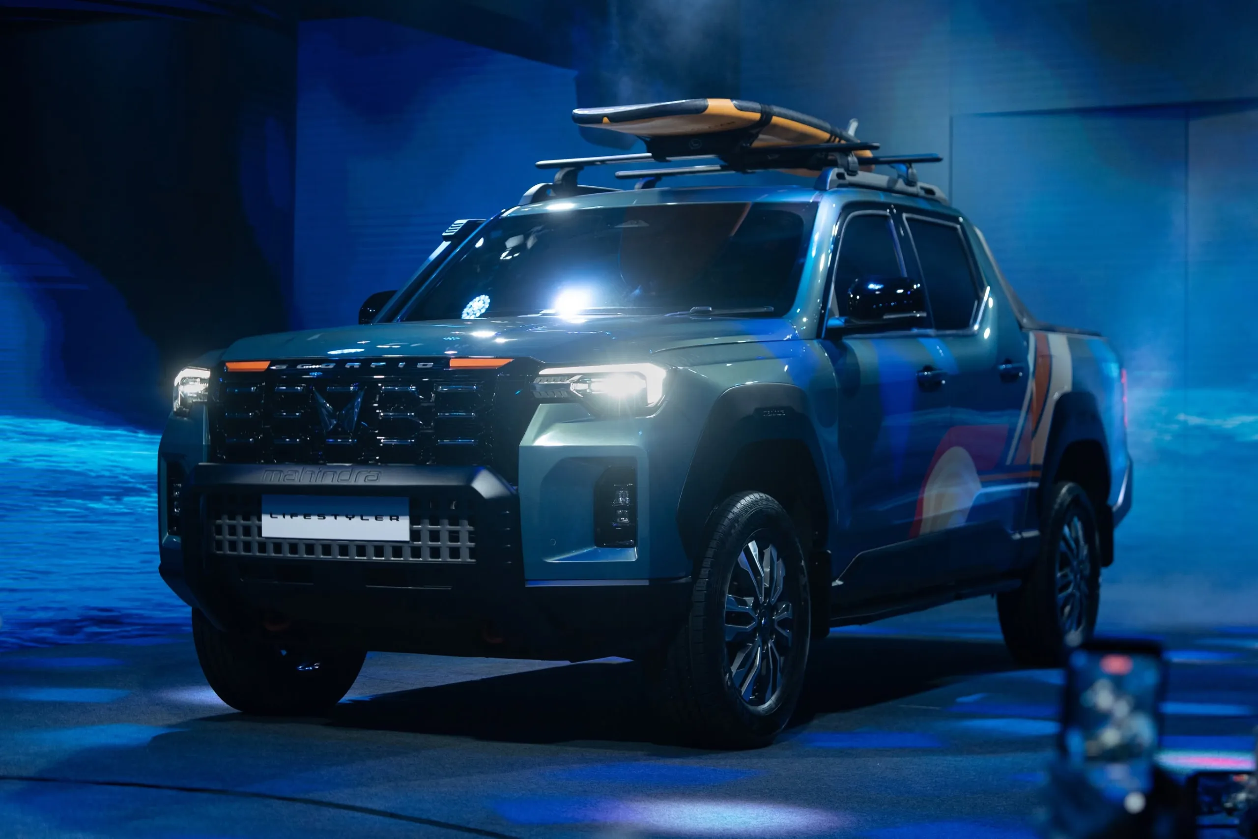 Mahindra Lifestyler - The Pickup Truck That's Both Payload AND Playload