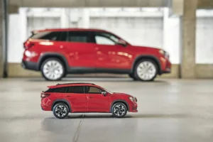 700 Hours Building a Paper Škoda Kodiaq From Scratch