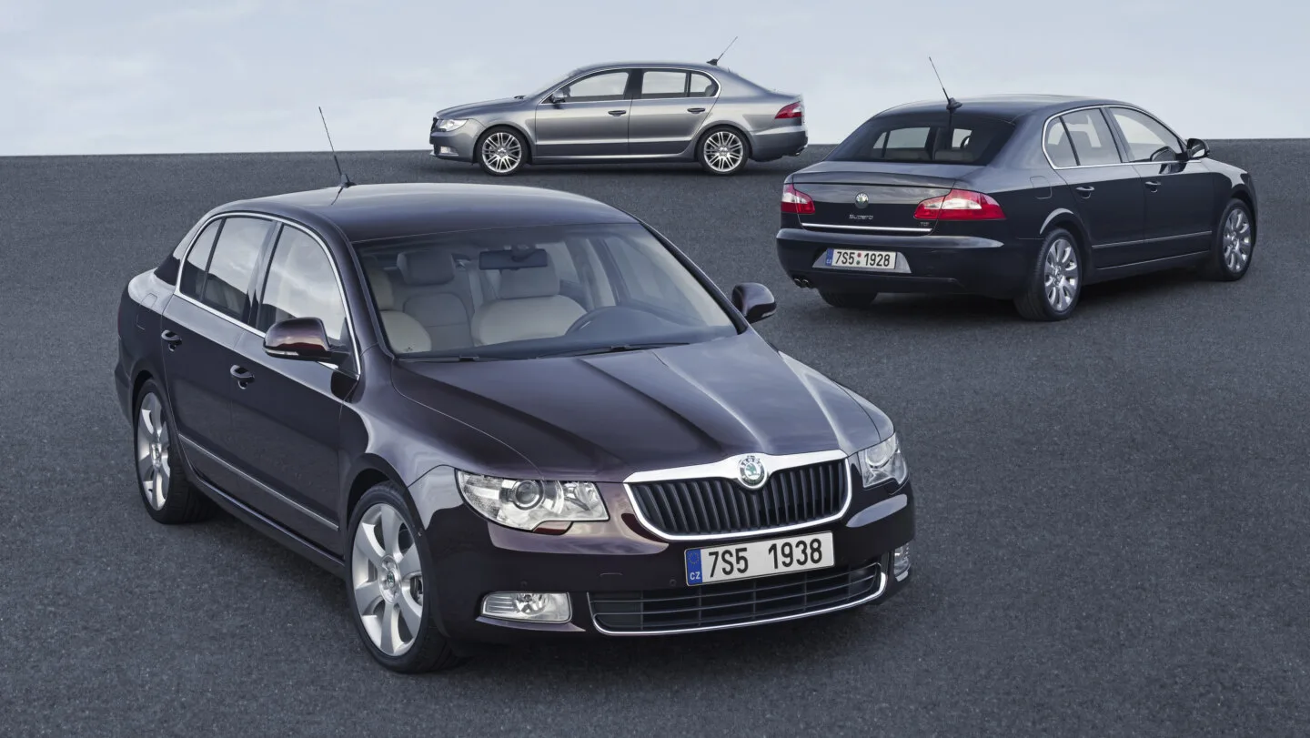 Škoda Superb Marks 25 Years With Nearly 1.8 Million Buyers