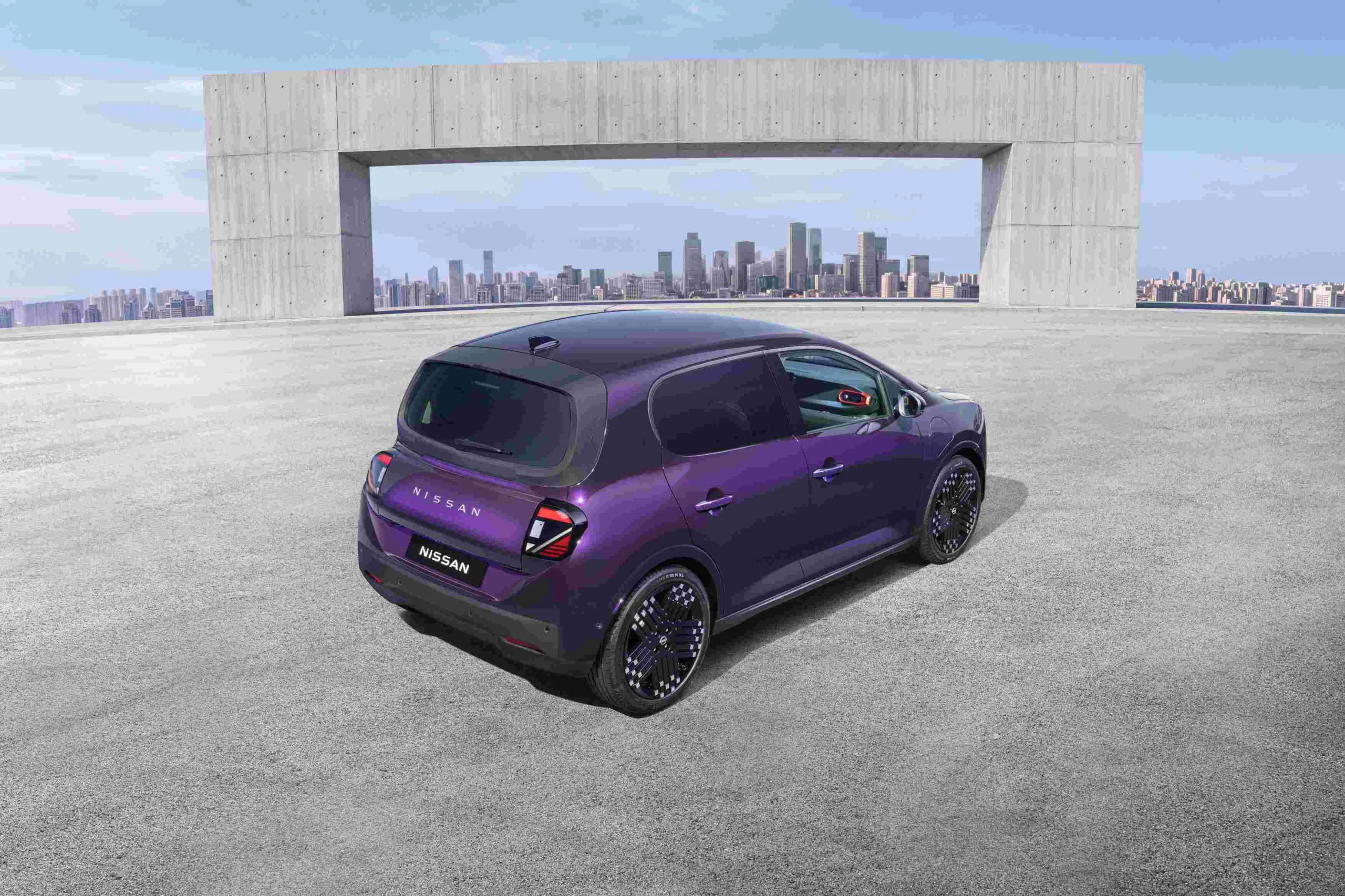 Nissan PIXO - The Electric City Car That Actually Gets City Living