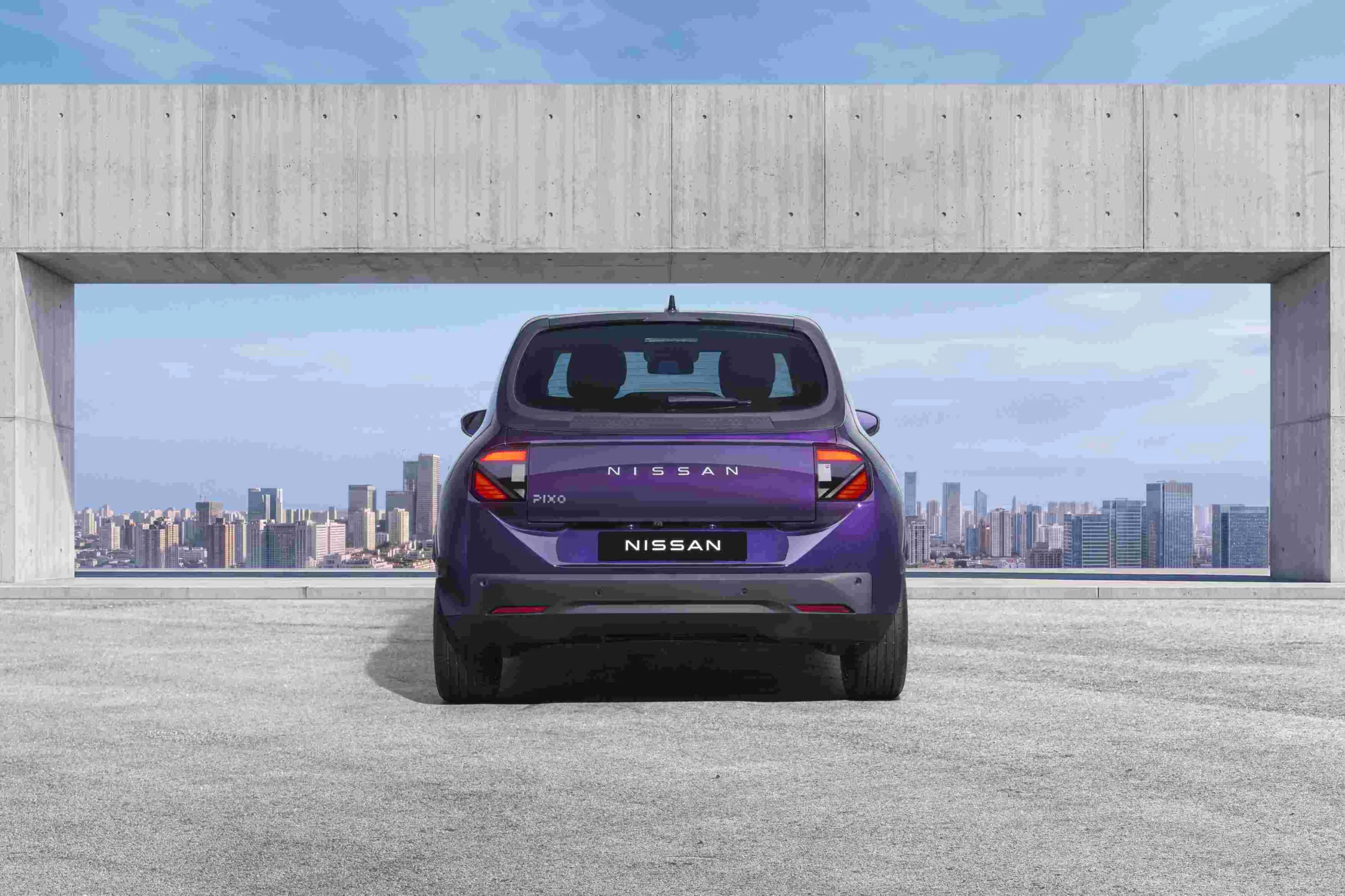 Nissan PIXO - The Electric City Car That Actually Gets City Living