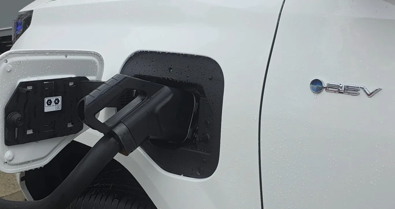 Nicely Niche – All-electric Toyota Hilux SR BEV review