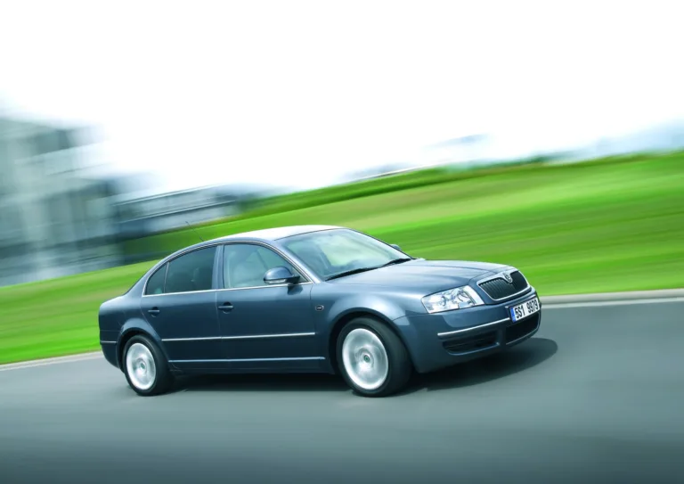 Rolling front three quarters photo of a first generation Skoda Superb liftback.