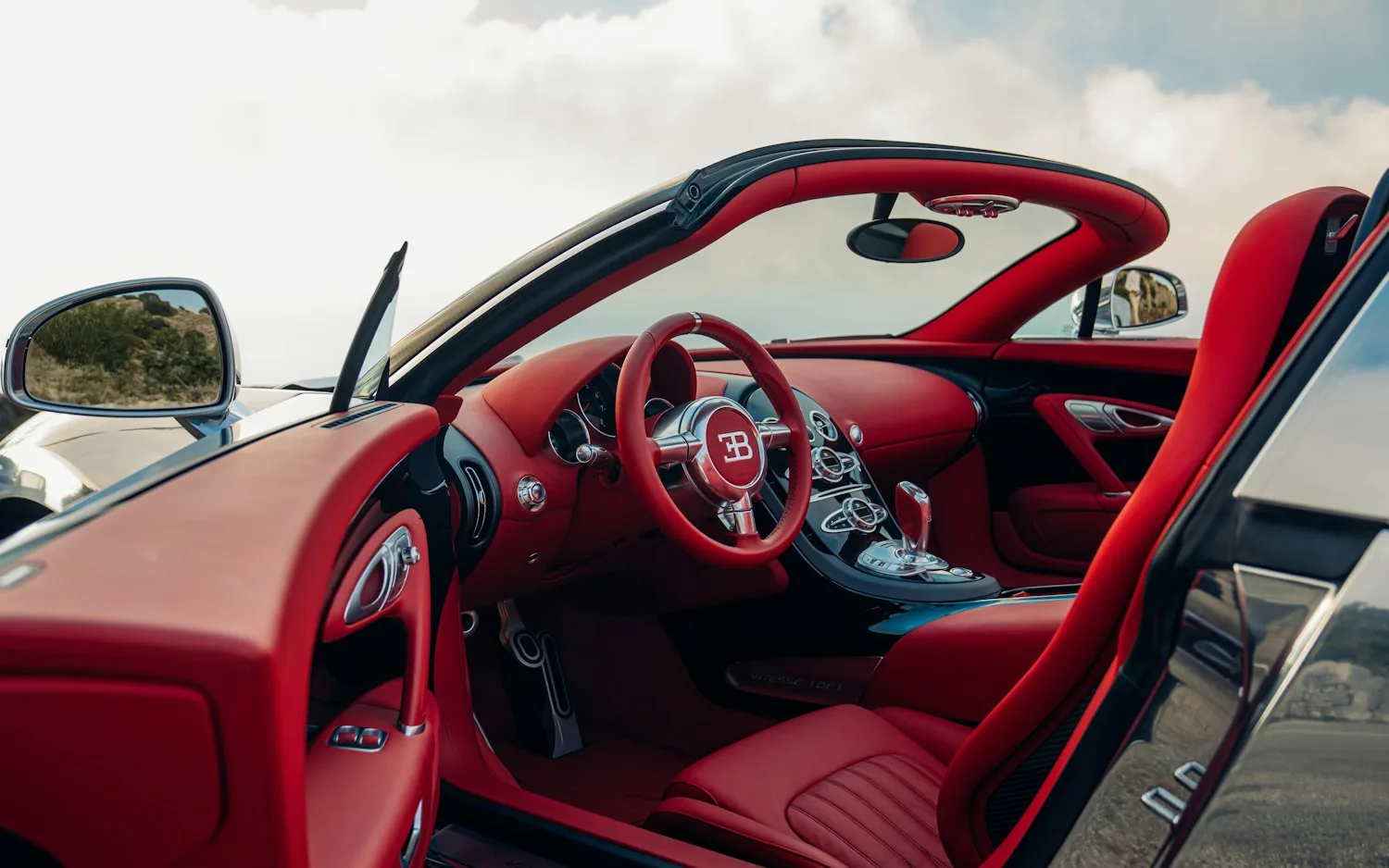 Bugatti Certifies One-Off Aluminium-Bodied Veyron Grand Sport Vitesse