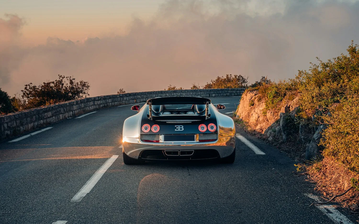 Bugatti Certifies One-Off Aluminium-Bodied Veyron Grand Sport Vitesse