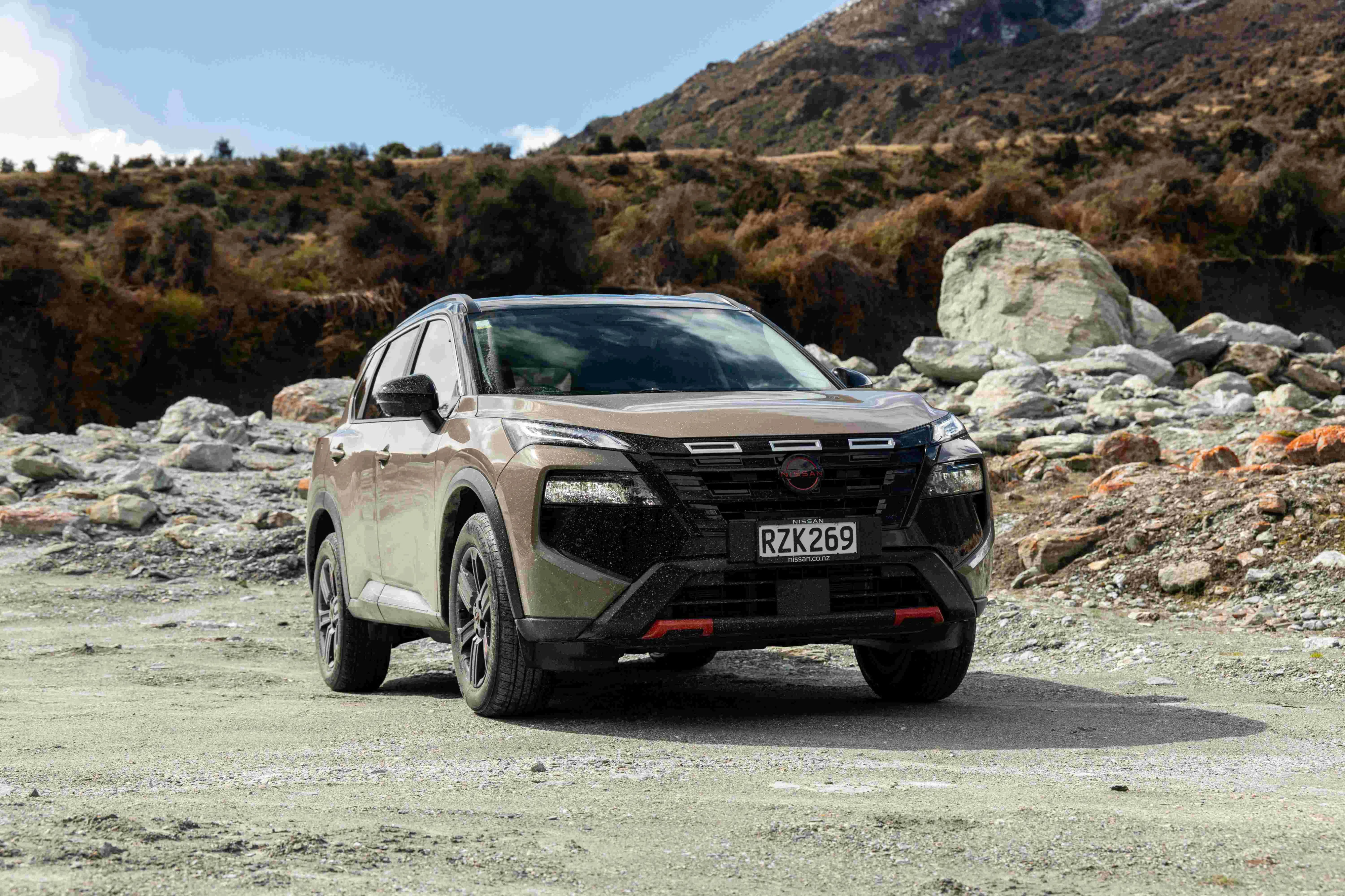 Nissan X-Trail 2WD e-POWER & Rock Creek - First Drive