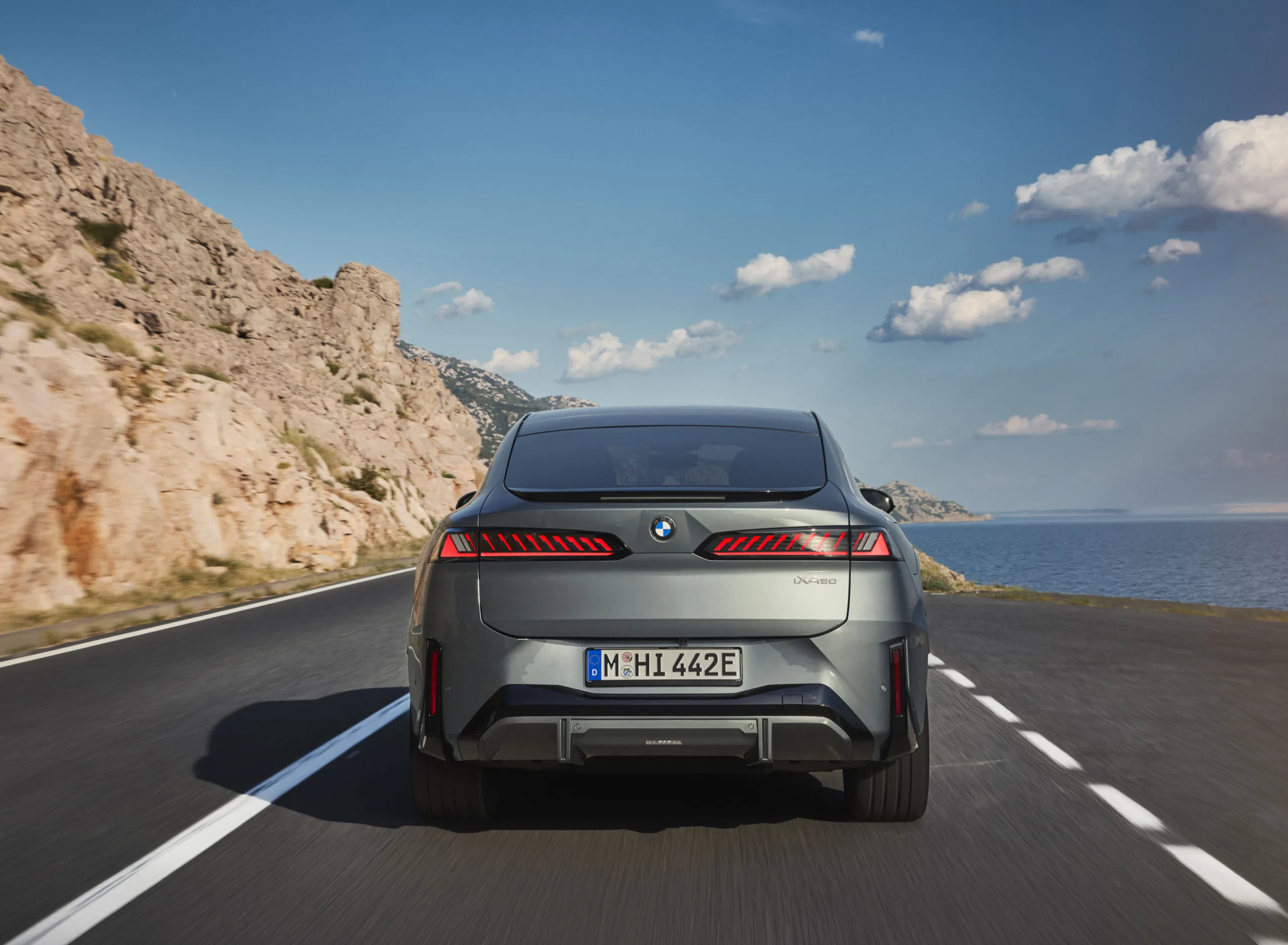The All-Neue BMW iX4 EV is all Klasse