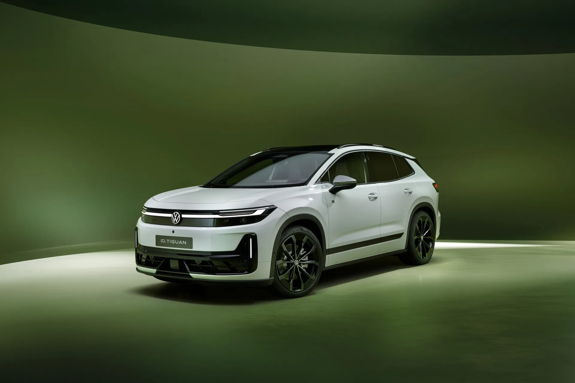 Volkswagen ID. Tiguan Is Coming to NZ – And It Could Change the Electric SUV Game