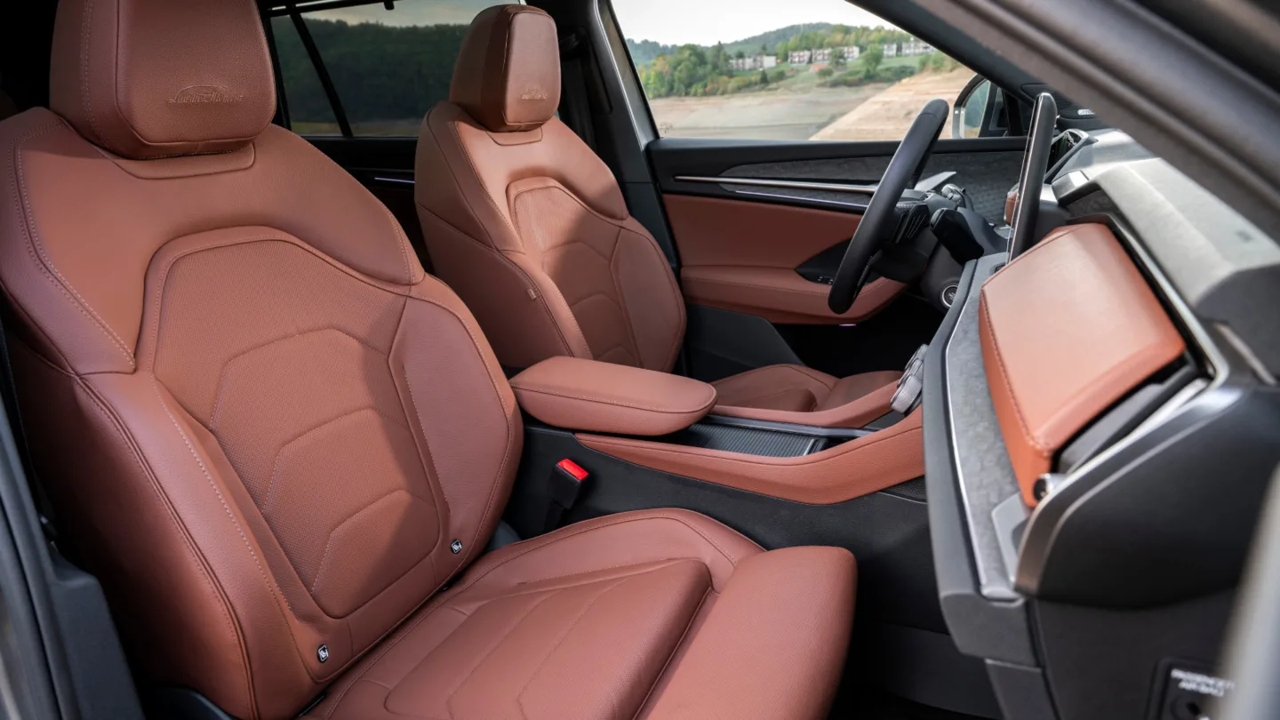 Škoda Marks 10 Years of the Kodiaq With a 200kW Plug-in Hybrid and Laurin & Klement Trim