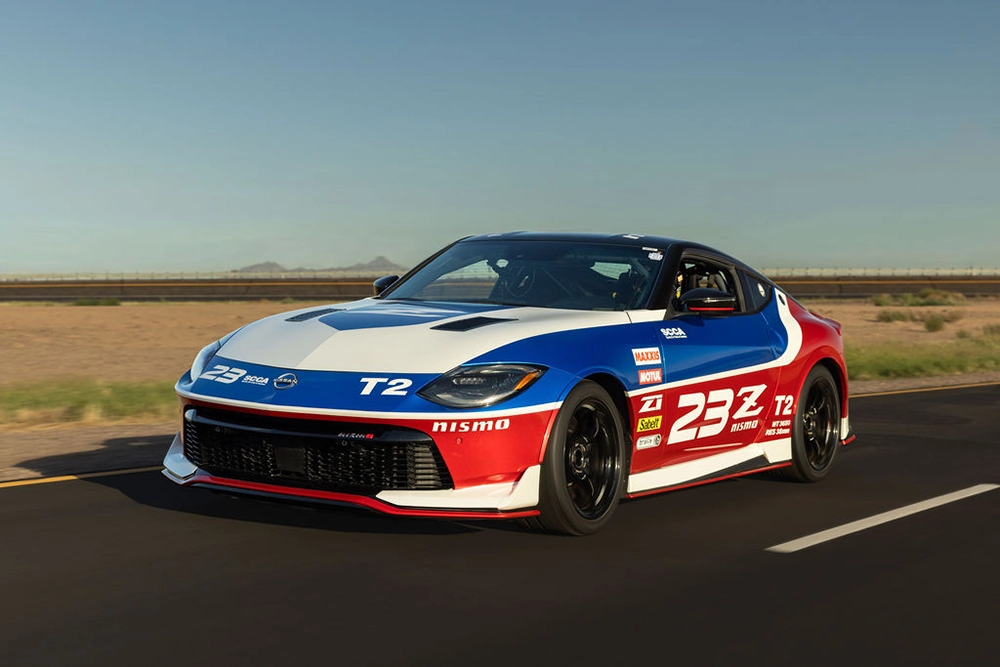 Nissan Revives the Sentra Spec-V as a 300hp SEMA Concept Alongside Two Z Builds