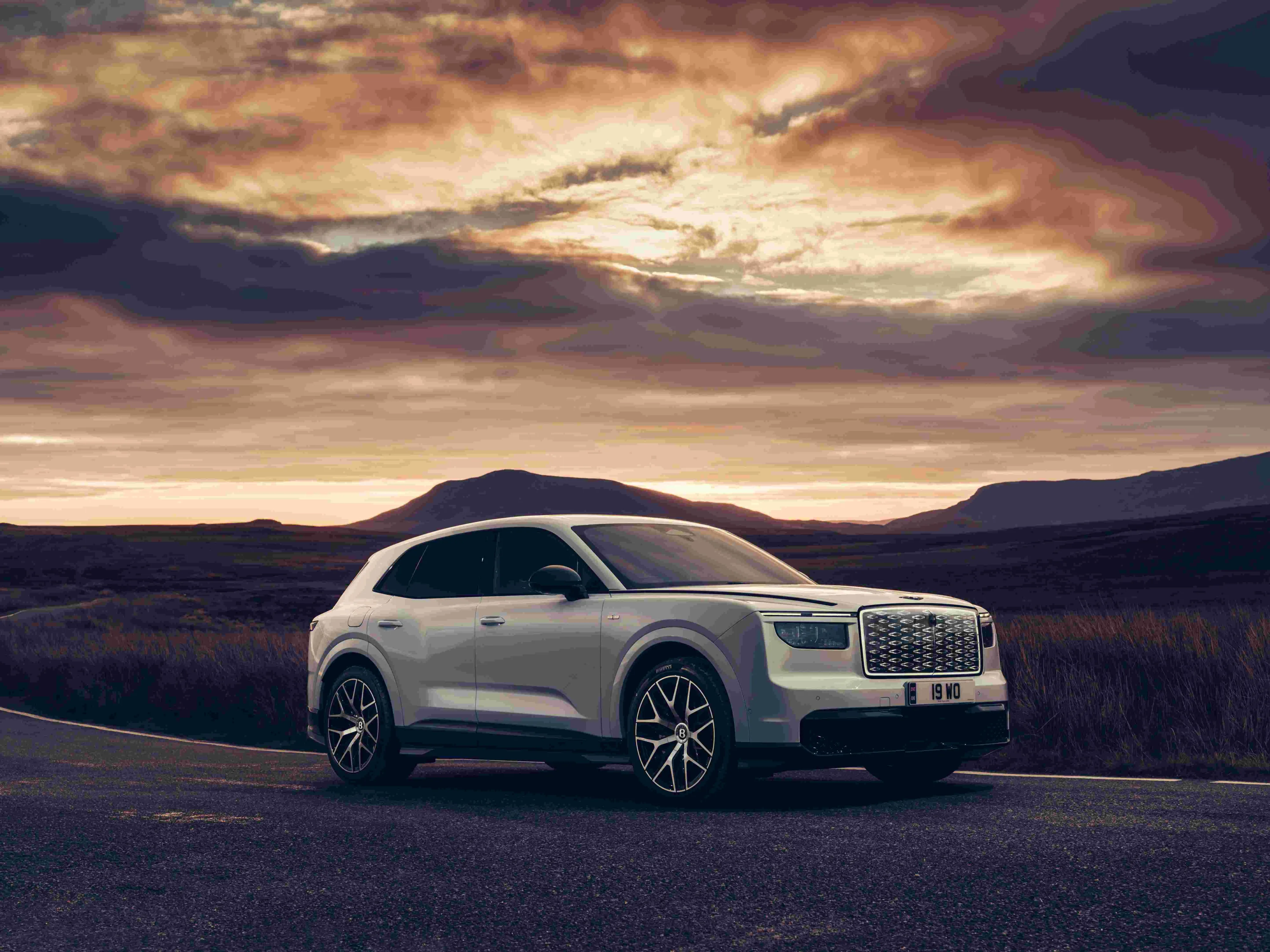 Bentley Launches Torcal First Edition With 888 PS and a Long Standard Equipment List