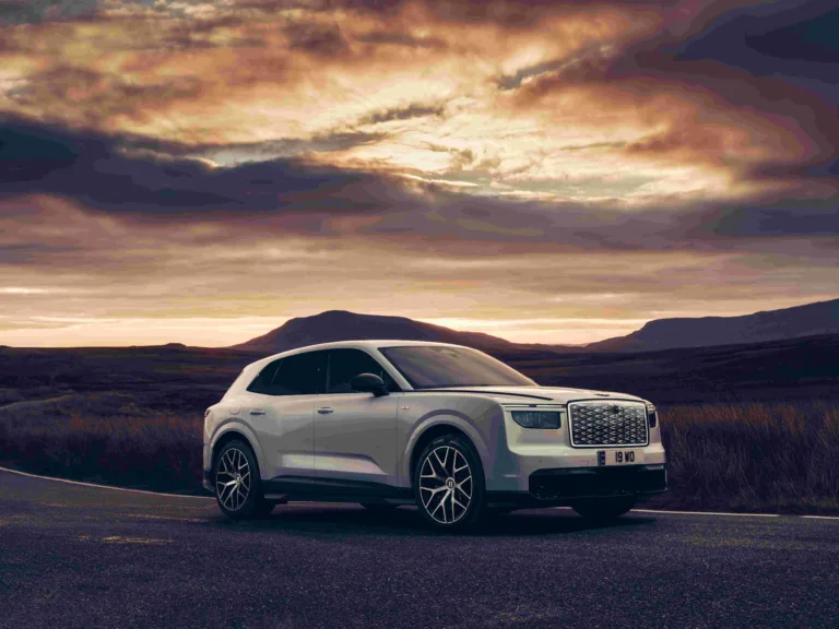 Bentley Launches Torcal First Edition With 888 PS and a Long Standard Equipment List
