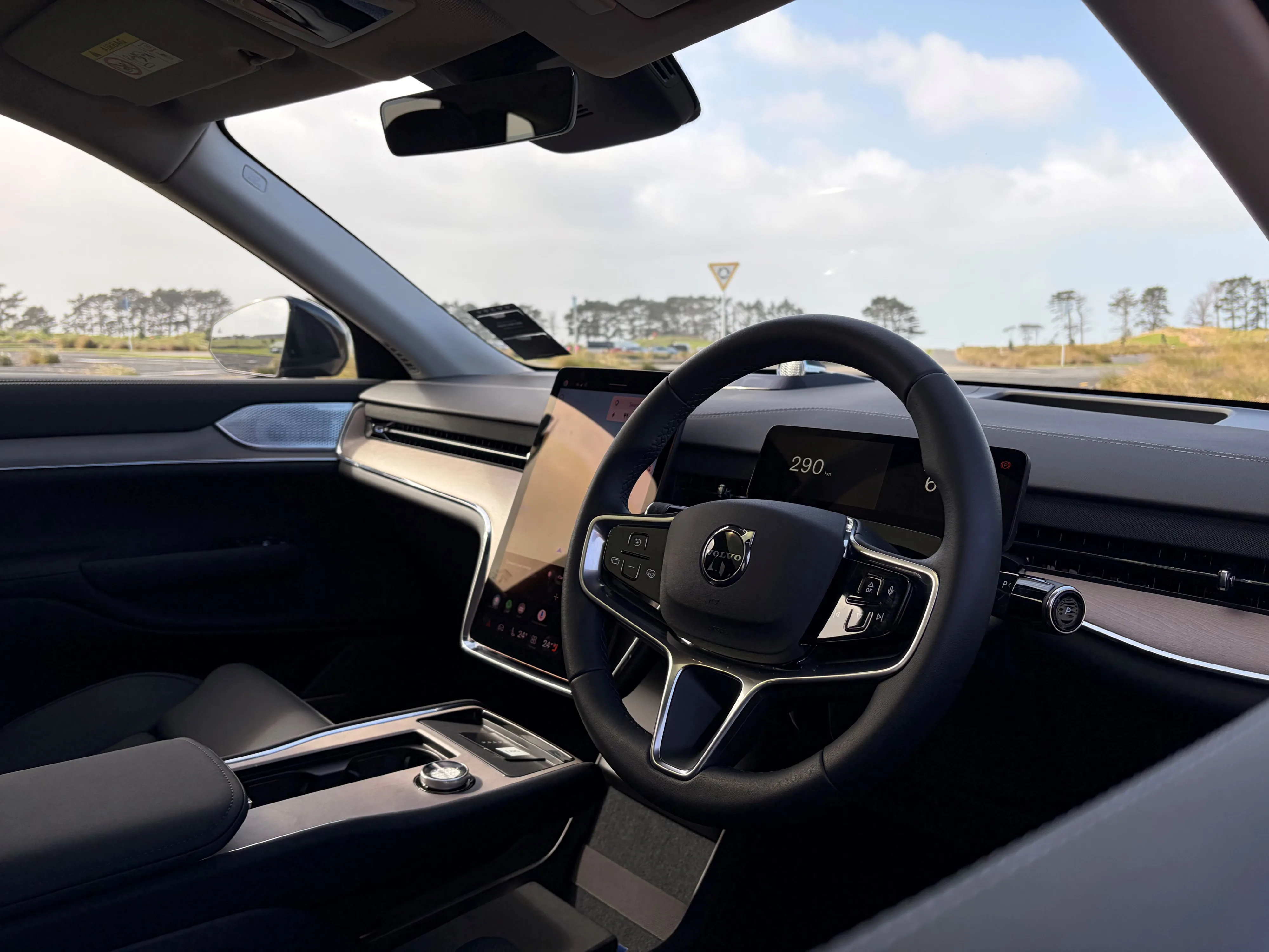 Interior view of a 2026 Volvo EX90 Ultra Twin Motor Performance.